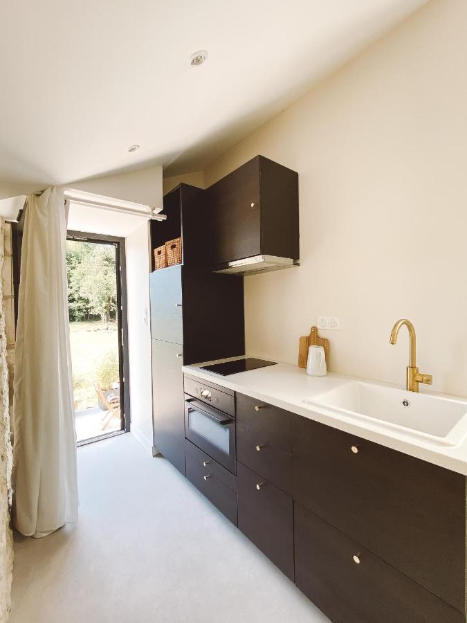 La Parenthese, Joli Studio Avec Terrasse Valeuil Zewnętrze zdjęcie