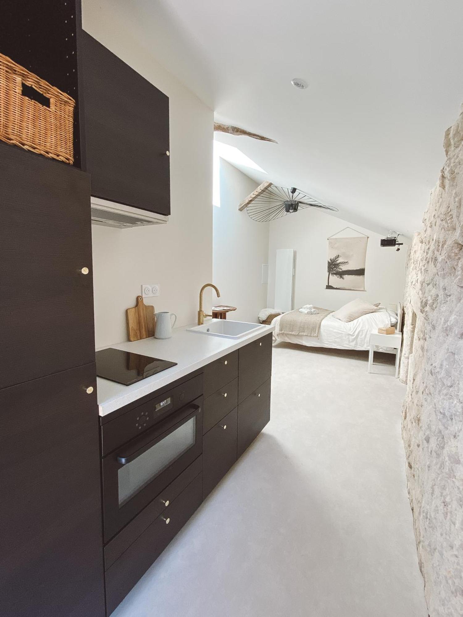 La Parenthese, Joli Studio Avec Terrasse Valeuil Zewnętrze zdjęcie